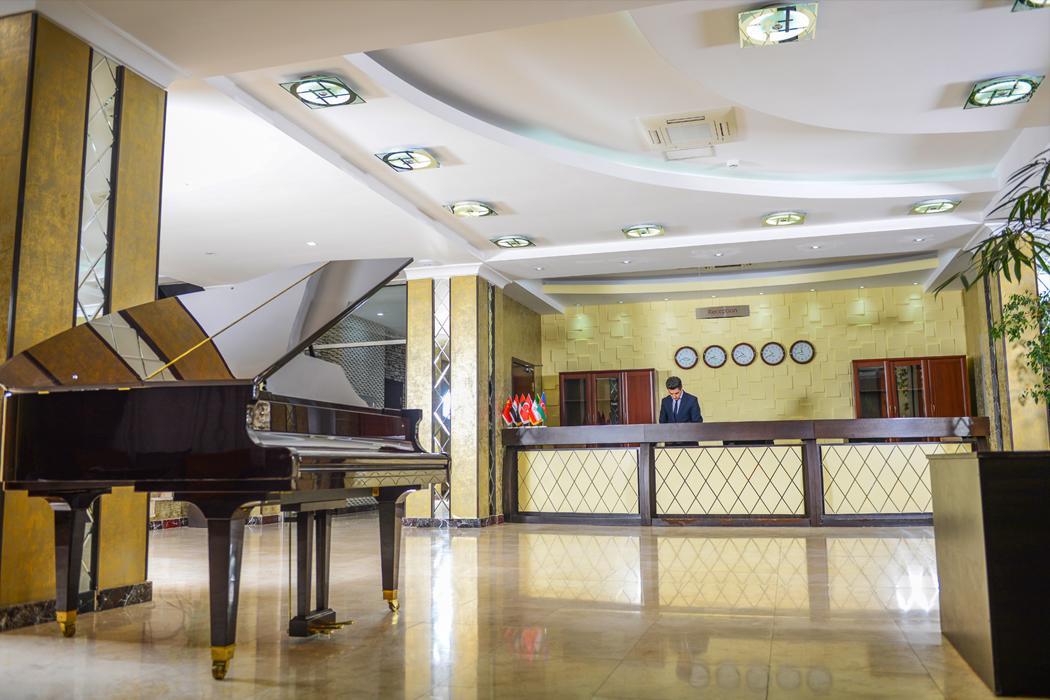 Caspian Ulduz Hotel Bakoe Buitenkant foto