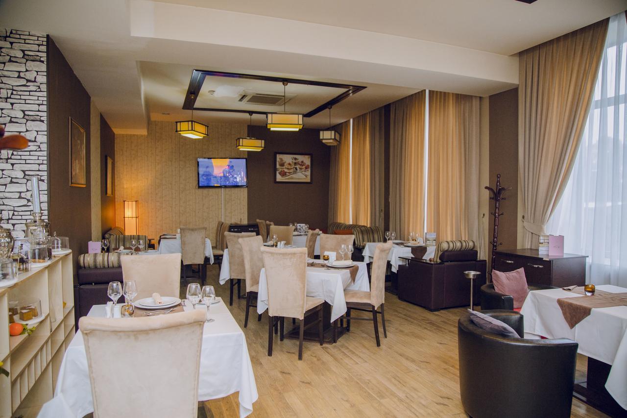 Caspian Ulduz Hotel Bakoe Buitenkant foto