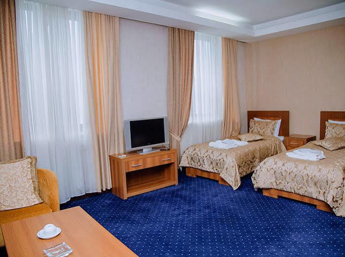 Caspian Ulduz Hotel Bakoe Buitenkant foto