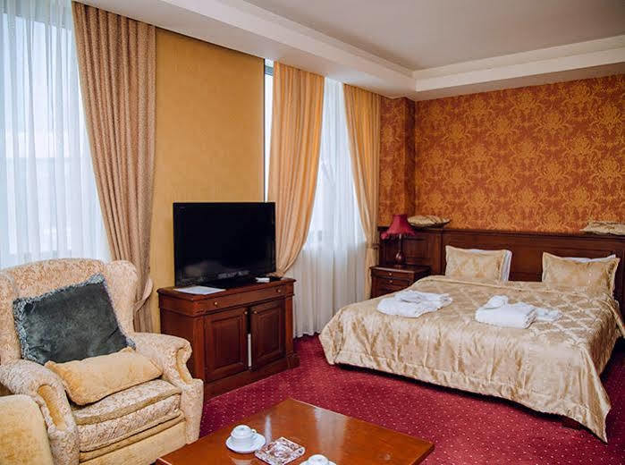 Caspian Ulduz Hotel Bakoe Buitenkant foto