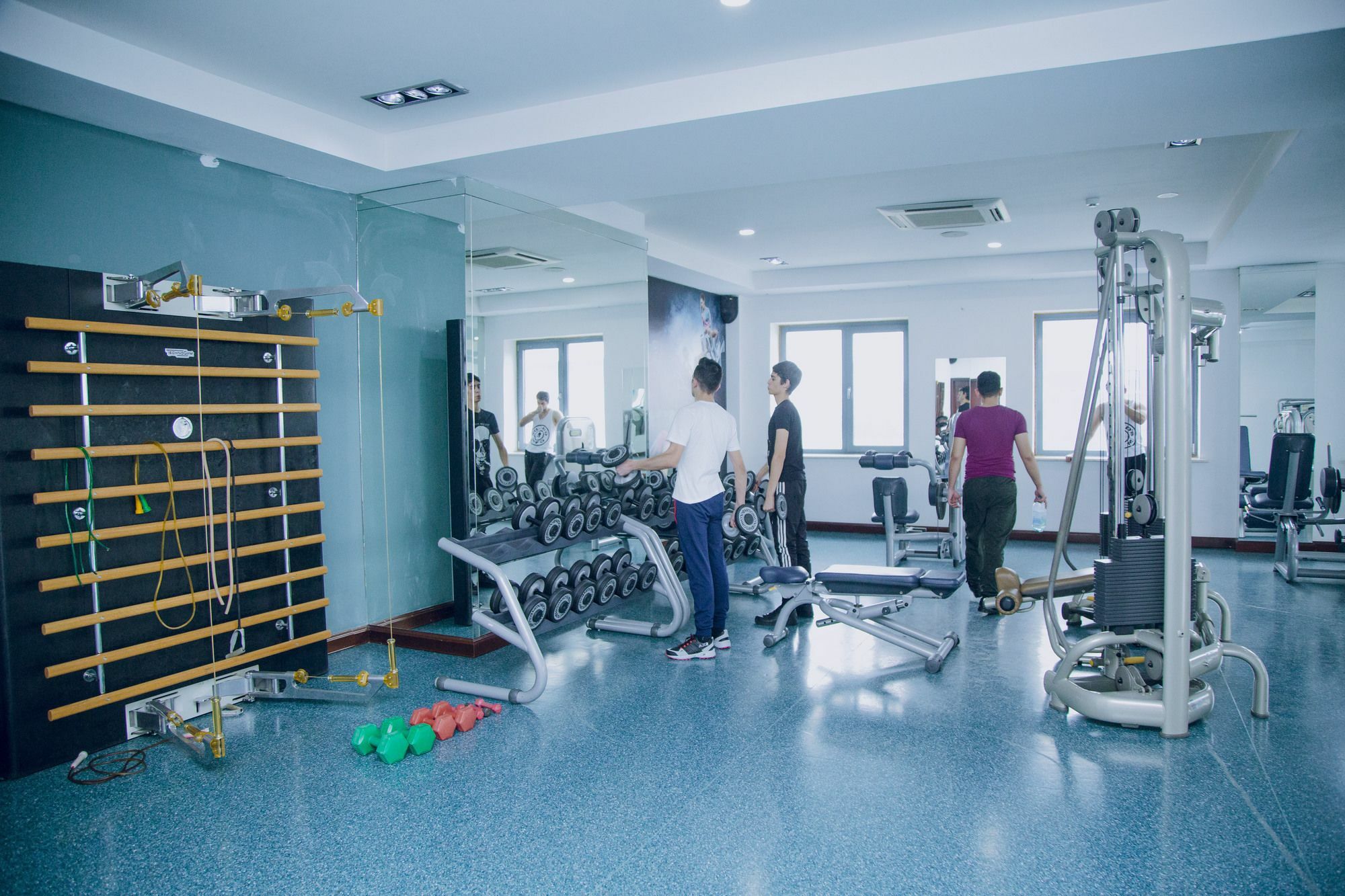 Caspian Ulduz Hotel Bakoe Buitenkant foto